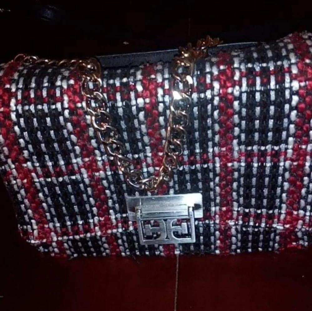 Handbag - Picture 2 of 2
